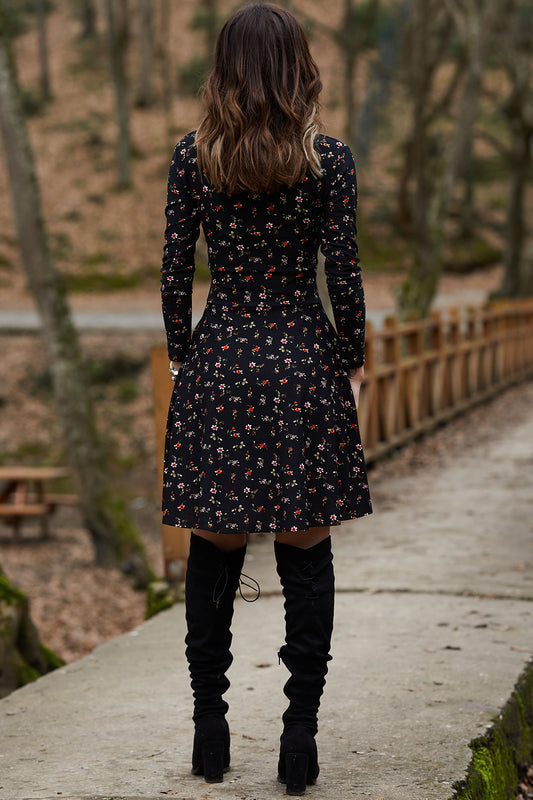 Robe Croisée Noire À Motifs Floraux